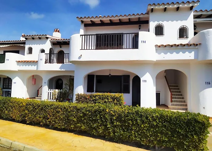 Cheap & Chic Apartamentos En Son Bou De 2 Dormitorios