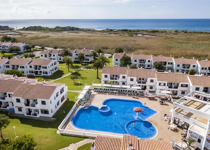 Cheap & Chic Apartamentos En Son Bou De 2 Dormitorios